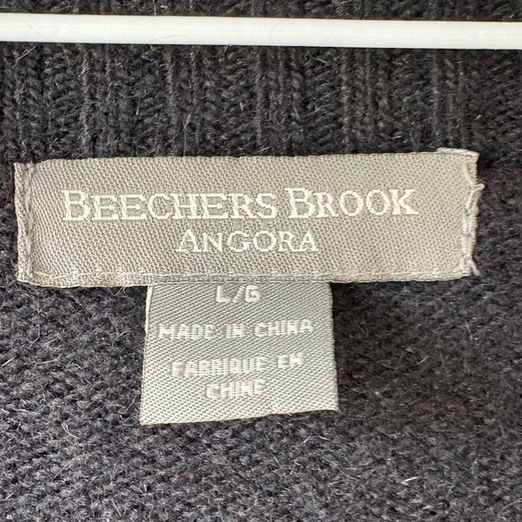 Beechers Brook Angora, size L, deep V cut long sleeve pull over, Angora blend - Picture 4 of 6